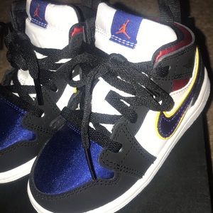 Air Jordan 1 mid se
